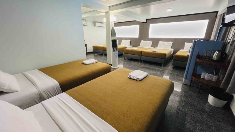 บ้านร่มรื่น ชั้นล่าง